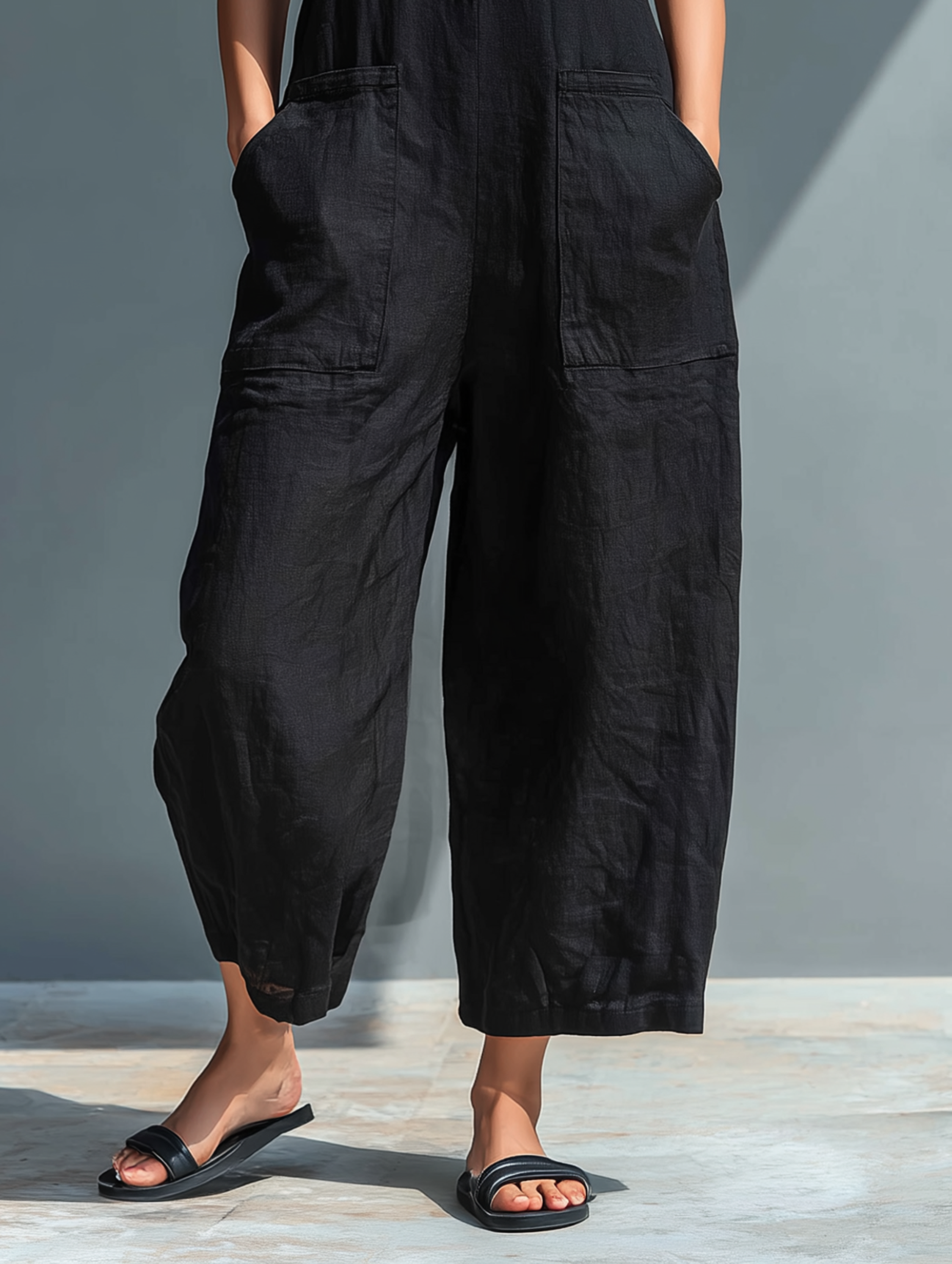 Sleeveless Minimalist Jumpsuit for Women with High Collar and Buttons 4